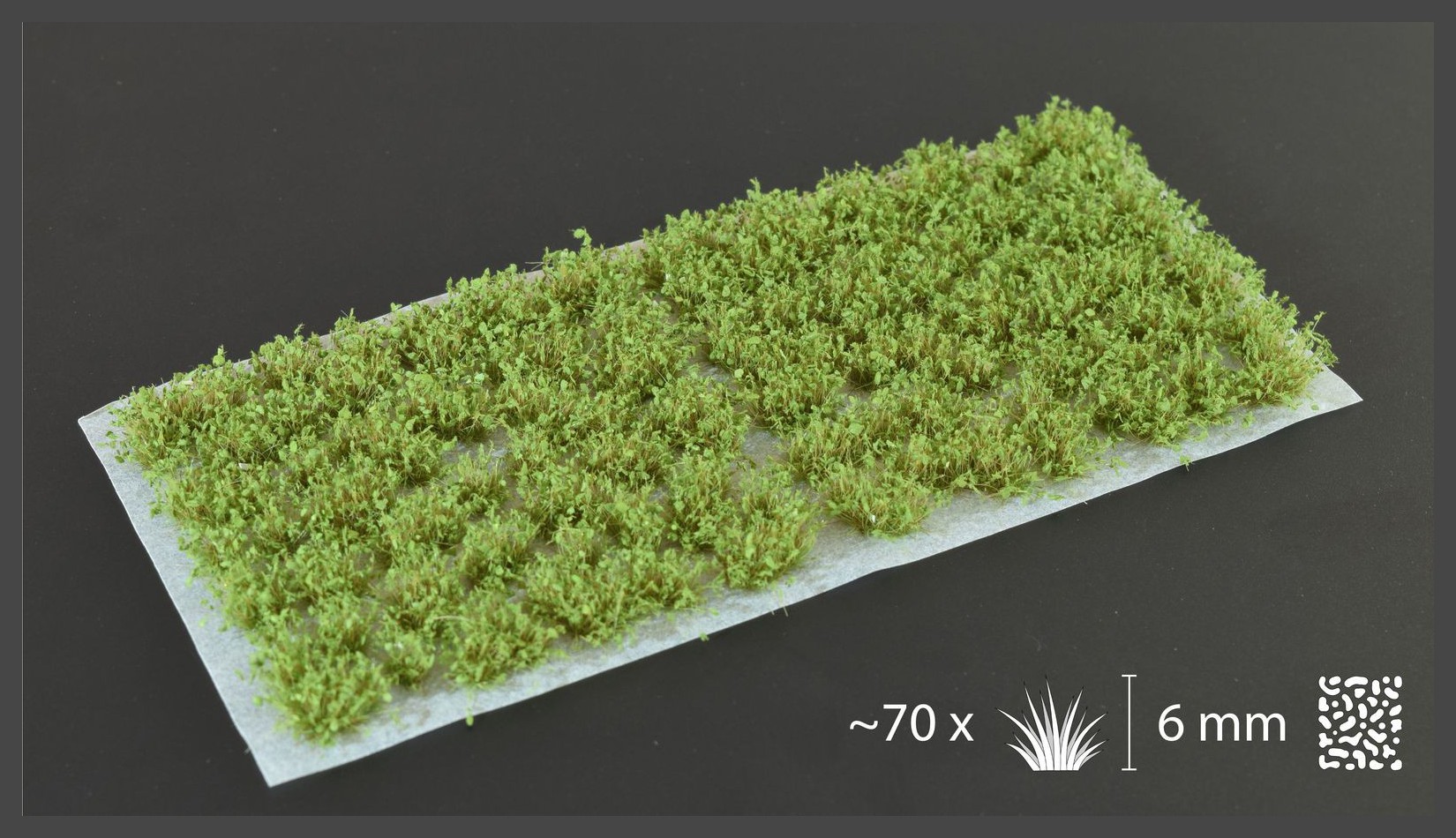 Gamers Grass Dark Green Shrub